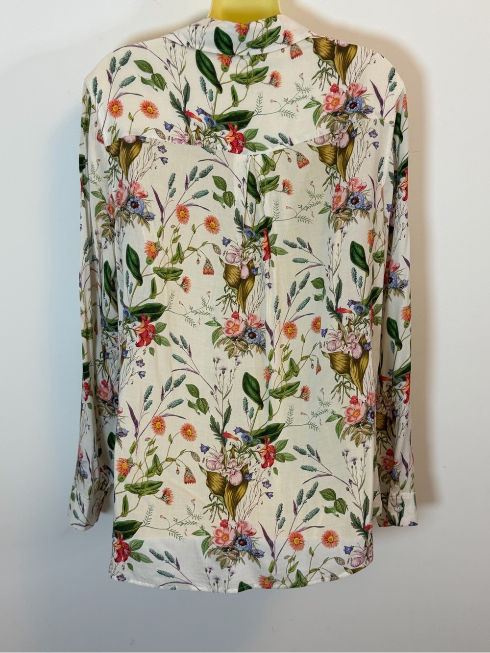 L'AGENCE Cream Floral Blouse with Pink and Yellow Blooms - Picture 2 of 8